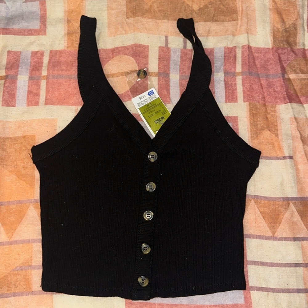 Women’s black crop top size S. Brand: Bozzolo.